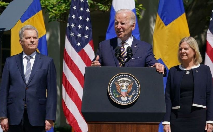 Joe Biden alongside Swedens Magdalena Andersson and Finlands Sauli Niinisto on Thursday
